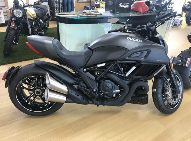 nong sieu xe ducati diavel doi 2018 giam soc gan 200 trieu dong