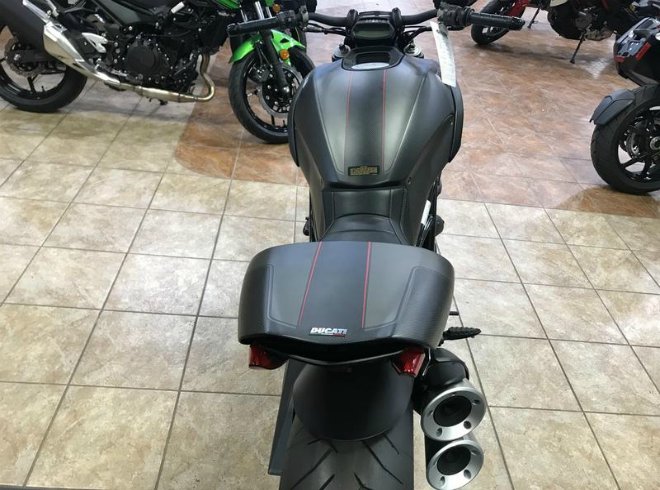 nong sieu xe ducati diavel doi 2018 giam soc gan 200 trieu dong