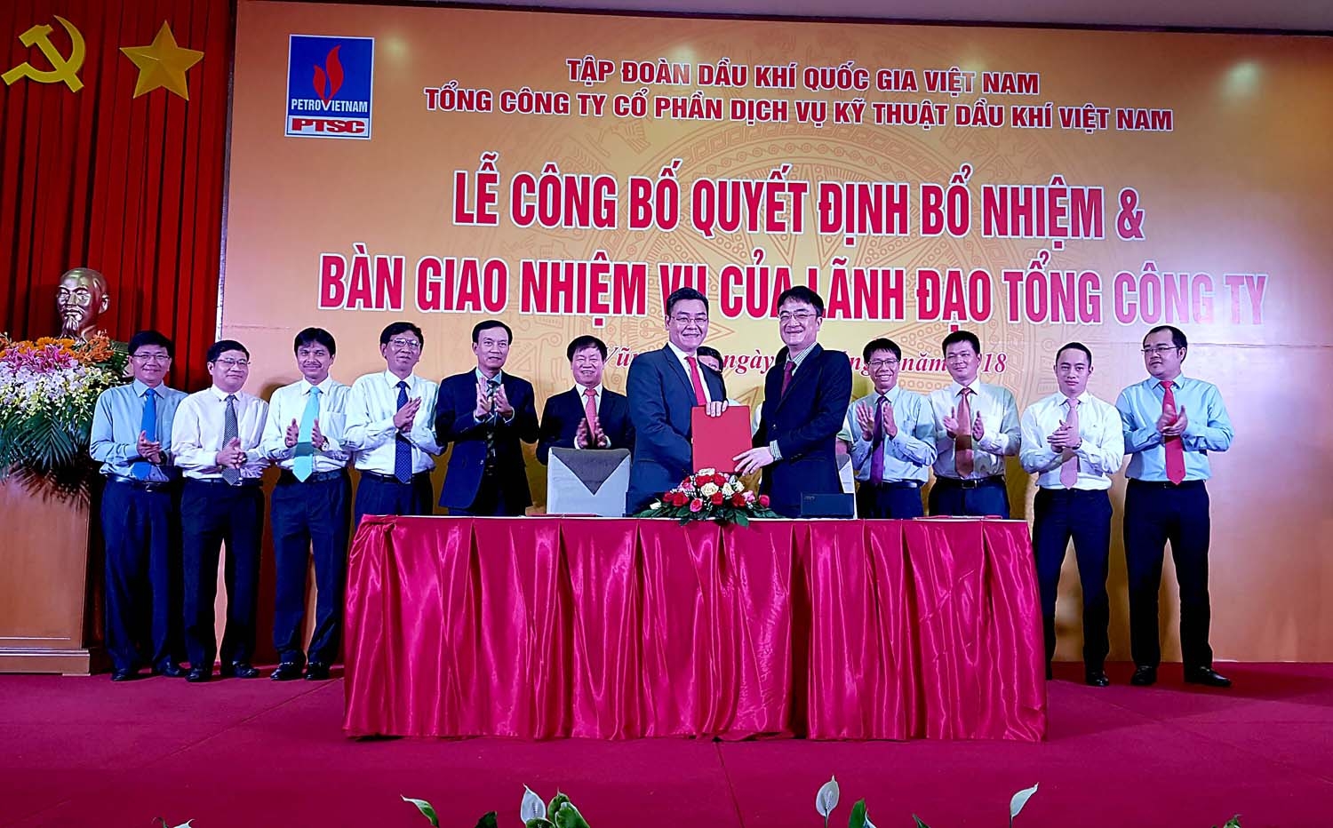 le cong bo quyet dinh bo nhiem va ban giao nhiem vu cua lanh dao ptsc