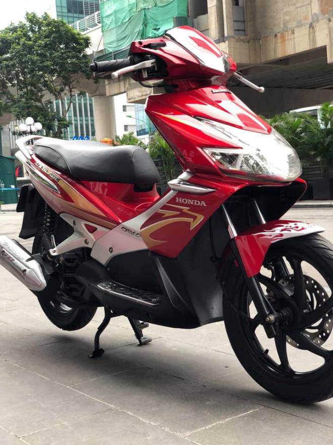 honda air blade bien ngu quy 1 het gia gan 120 trieu dong