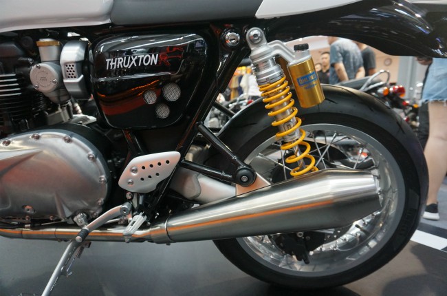 xuyt xoa ngam bach ma triumph thruxton r gia hon nua ty dong