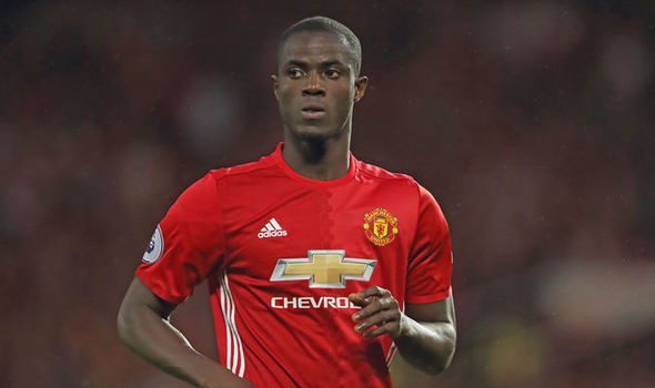 doi hinh dau tien cua mu duoi thoi mourinho gio ra sao