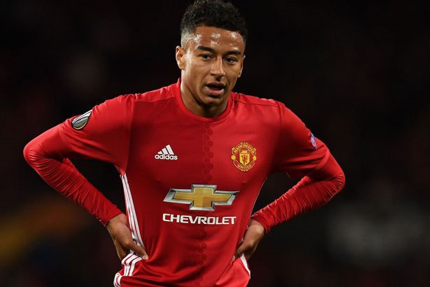 doi hinh dau tien cua mu duoi thoi mourinho gio ra sao
