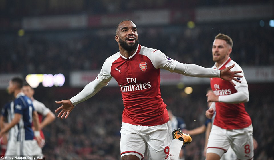 lacazette lap cu dup arsenal chi con kem chelsea 3 diem