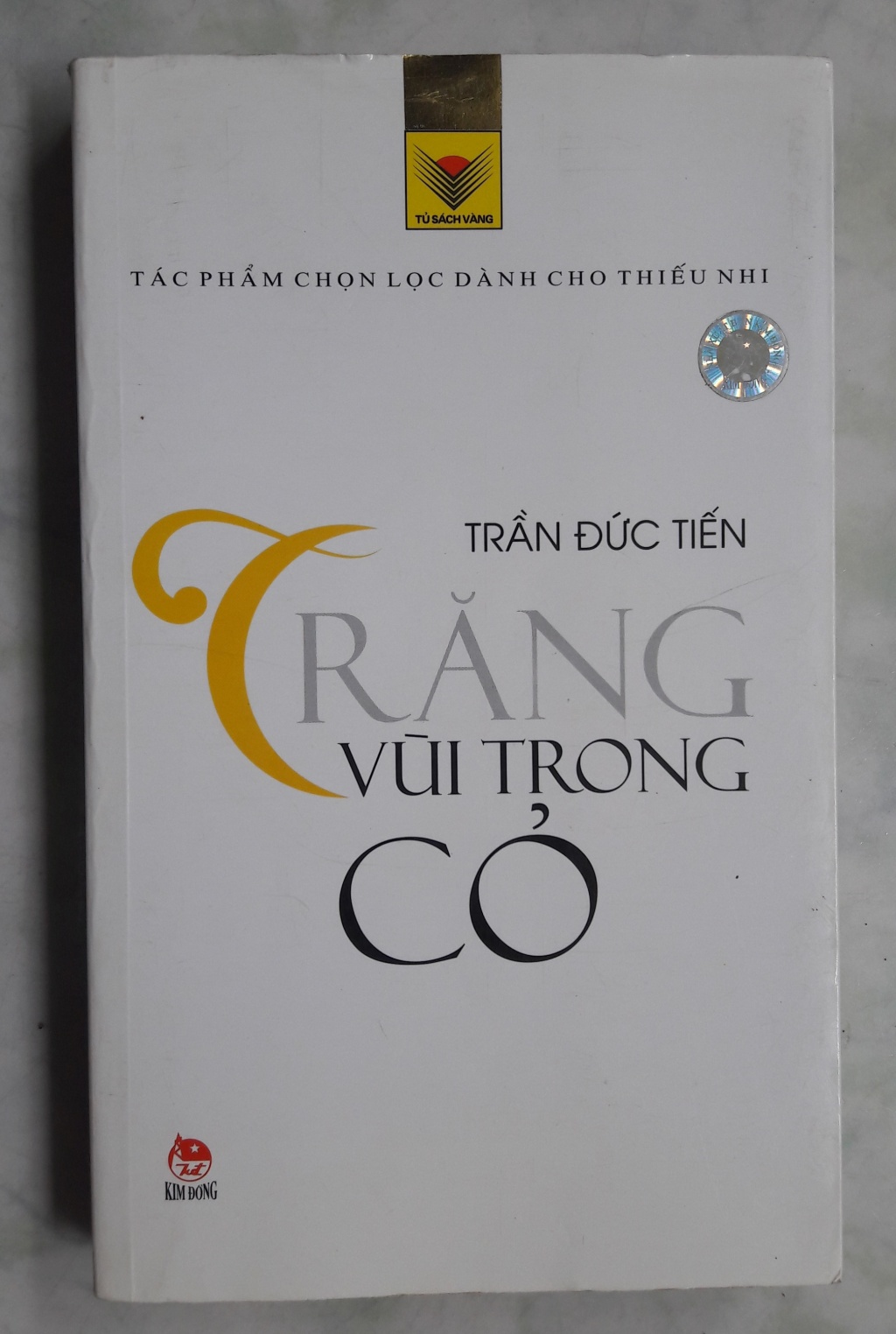 vi pham ban quyen van hoc cau chuyen chua co hoi ket