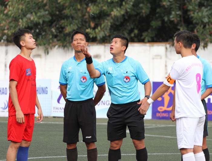 Đương kim vô địch rơi bảng "tử thần" duong kim vo dich roi bang tu than