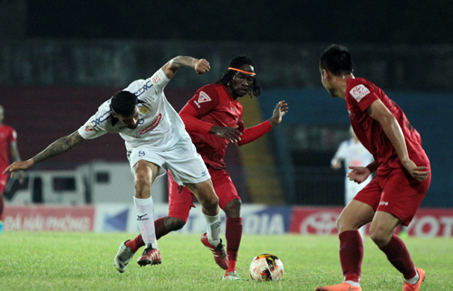 ban to chuc v league cong vinh khong the doi tu bo tien thue trong tai