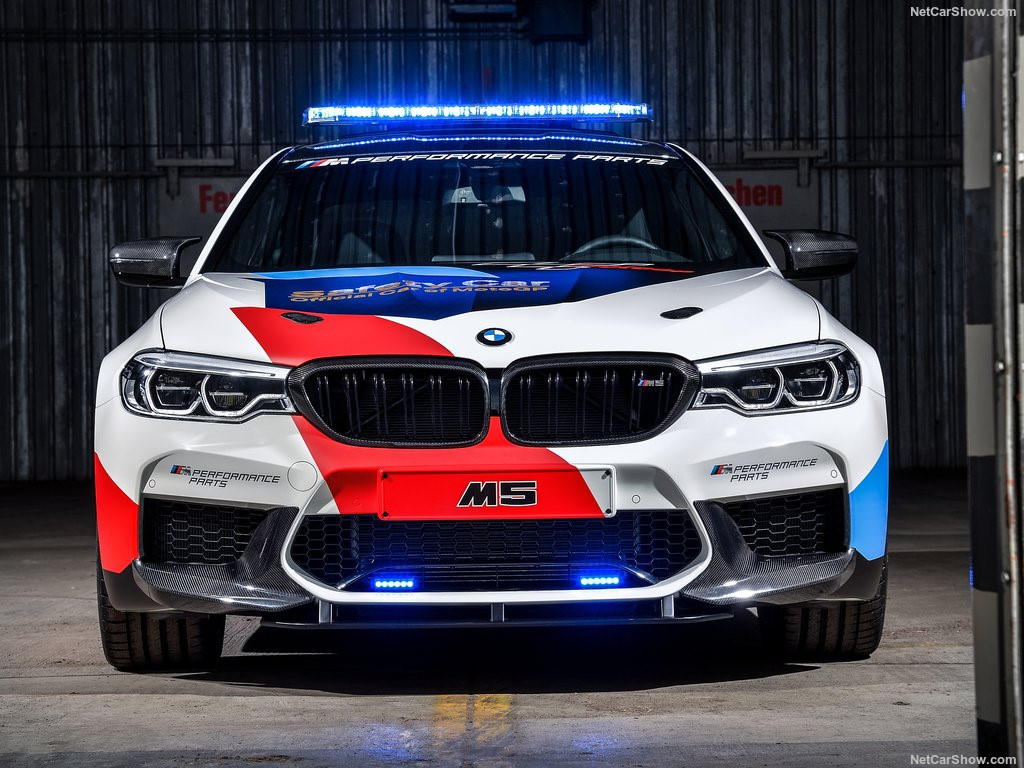 bmw m5 xe dan duong chinh thuc cua giai dua motogp