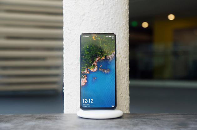 chi tiet xiaomi mi mix 3 man hinh tran vien camera truot bang tay