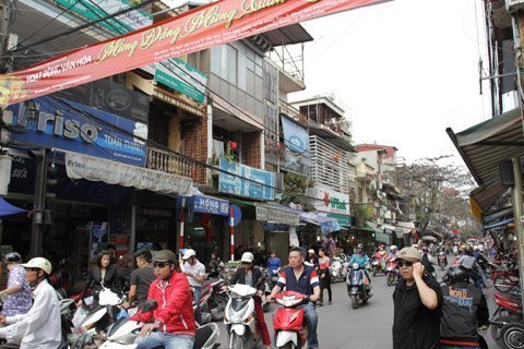 nhung buc anh thu vi ve ha noi xua va nay