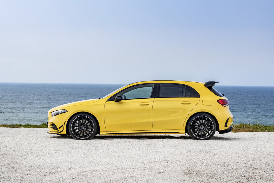 mercedes amg a35 ban ra vao thang 12 gia hon 54000 usd