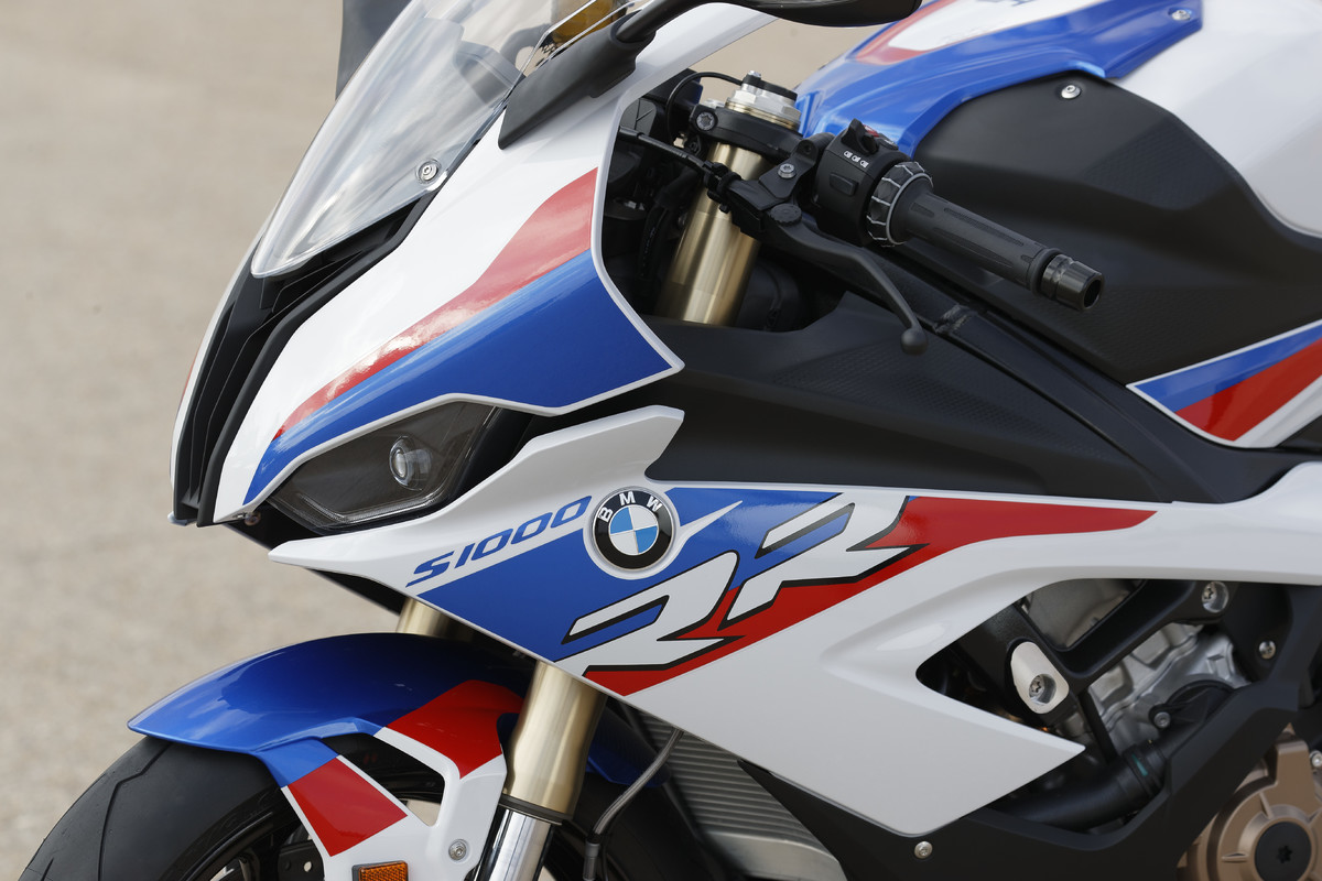 bmw trinh lang sieu moto s1000rr the he moi