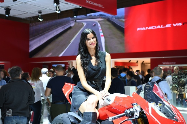 choang ngop 2019 ducati panigale v4r gia tien ty tai eicma 2018