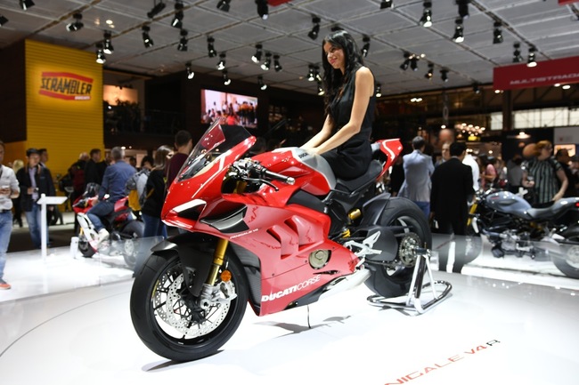 choang ngop 2019 ducati panigale v4r gia tien ty tai eicma 2018