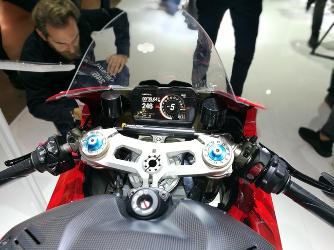 choang ngop 2019 ducati panigale v4r gia tien ty tai eicma 2018