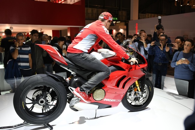 choang ngop 2019 ducati panigale v4r gia tien ty tai eicma 2018