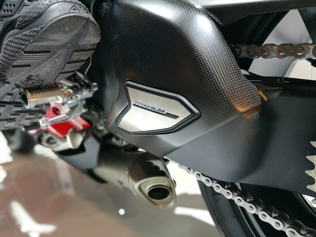 choang ngop 2019 ducati panigale v4r gia tien ty tai eicma 2018