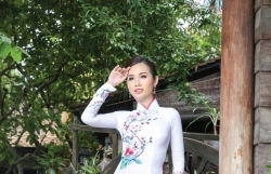 xung xinh ao dai di thi hoa khoi sinh vien viet nam 2018 nu sinh hue gay thuong nho boi ve dep thuan khiet