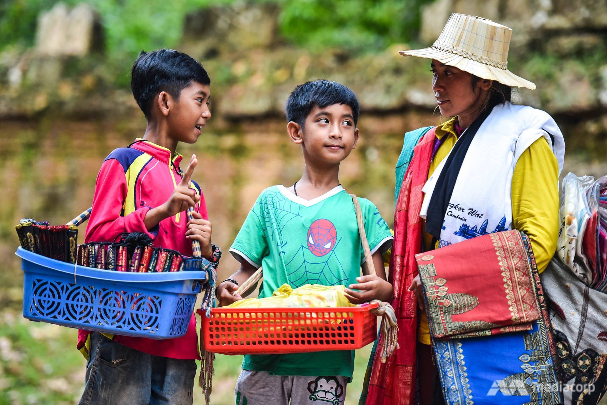 cau be ban hang rong noi 16 thu tieng doi doi sau mot dem