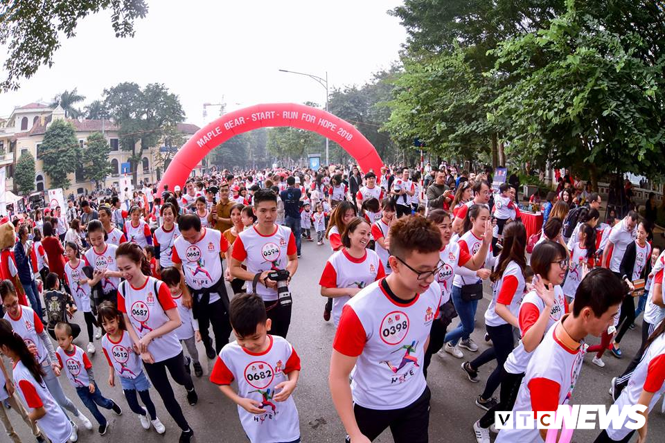 hang tram hoc sinh thu do hao huc chay vi benh nhan ung thu