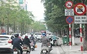 nan giai bai toan giu hay bo bien cam xe taxi vao cac tuyen pho cam