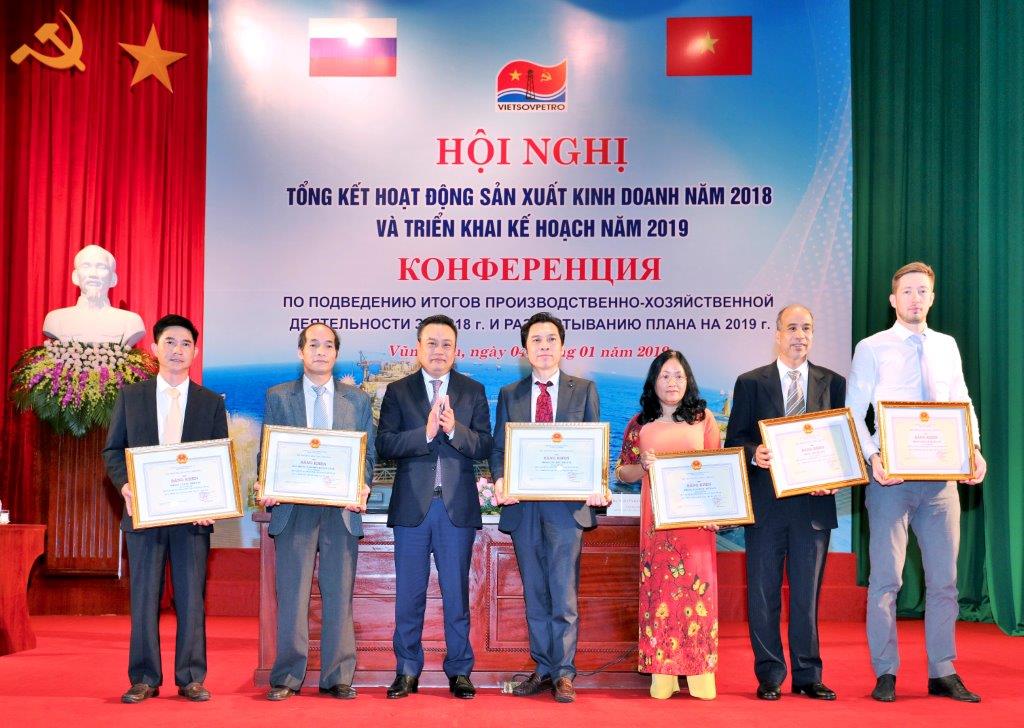 nam 2018 vietsovpetro hoan thanh toan dien cac chi tieu san xuat kinh doanh va cong tac xay dung dang