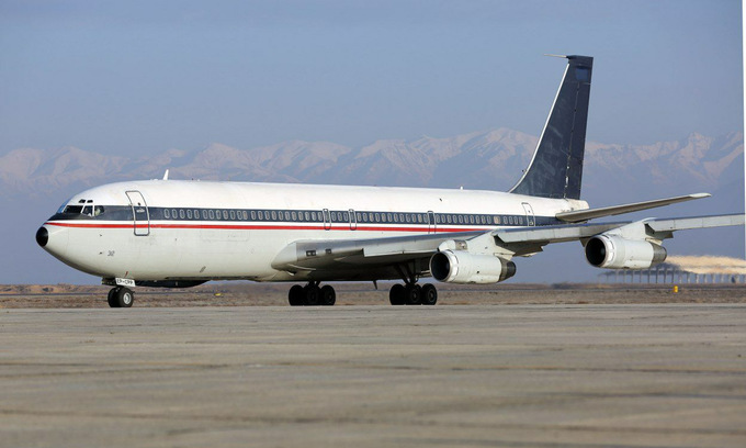 may bay boeing 707 vo toac chay sem sau khi roi o iran