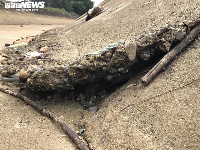 Lộ nhiều vết nứt dài sau sự cố vỡ kênh 4.300 tỷ đồng ở Thanh Hóa - 3