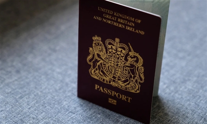 Trung Quốc dừng công nhận hộ chiếu Anh cấp cho dân Hong Kong - 1