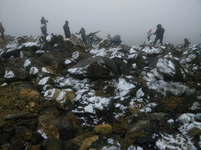 tuyet roi phu trang nui doi sa pa nhu hoa troi au