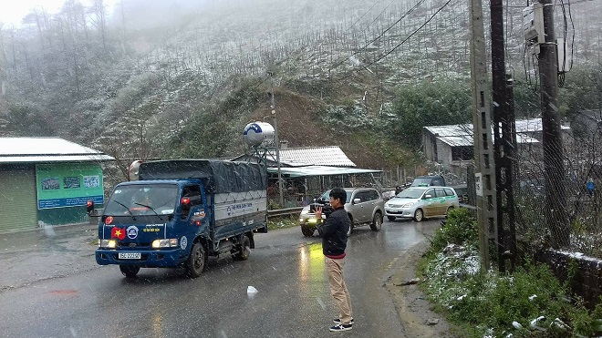 tuyet roi phu trang nui doi sa pa nhu hoa troi au