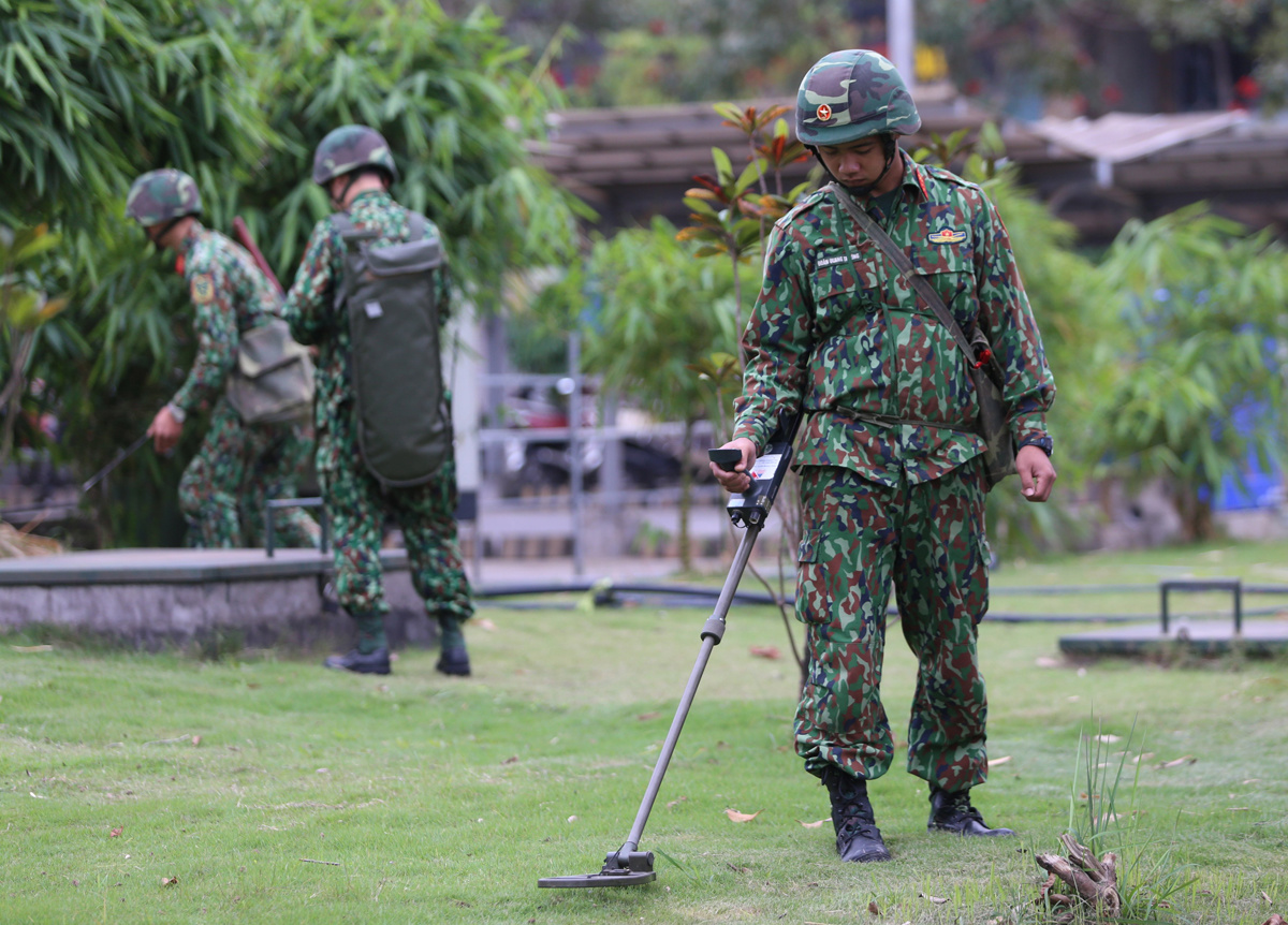 cong an quan doi bao ve an ninh cho hoi nghi thuong dinh