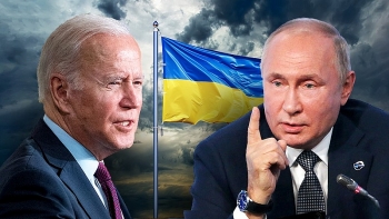 Điện đàm giữa ông Putin-Biden: Cảnh báo và chỉ trích