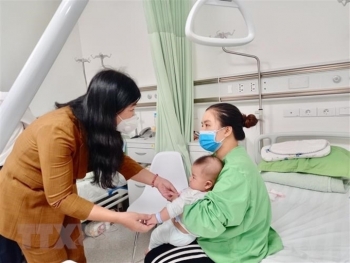 Sức khỏe 18 trẻ sơ sinh ở Hà Nội bị tiêm nhầm vaccine COVID-19 giờ ra sao?