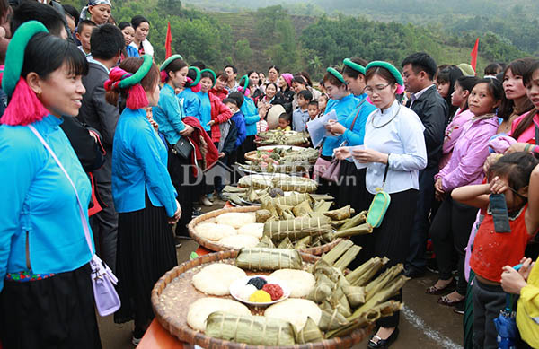 ve tien yen xem le hoi tinh yeu cua nguoi san chi