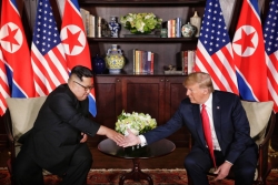 van cuoc lon voi nhung lam tuong dan den cai ket cua hoi nghi trump kim