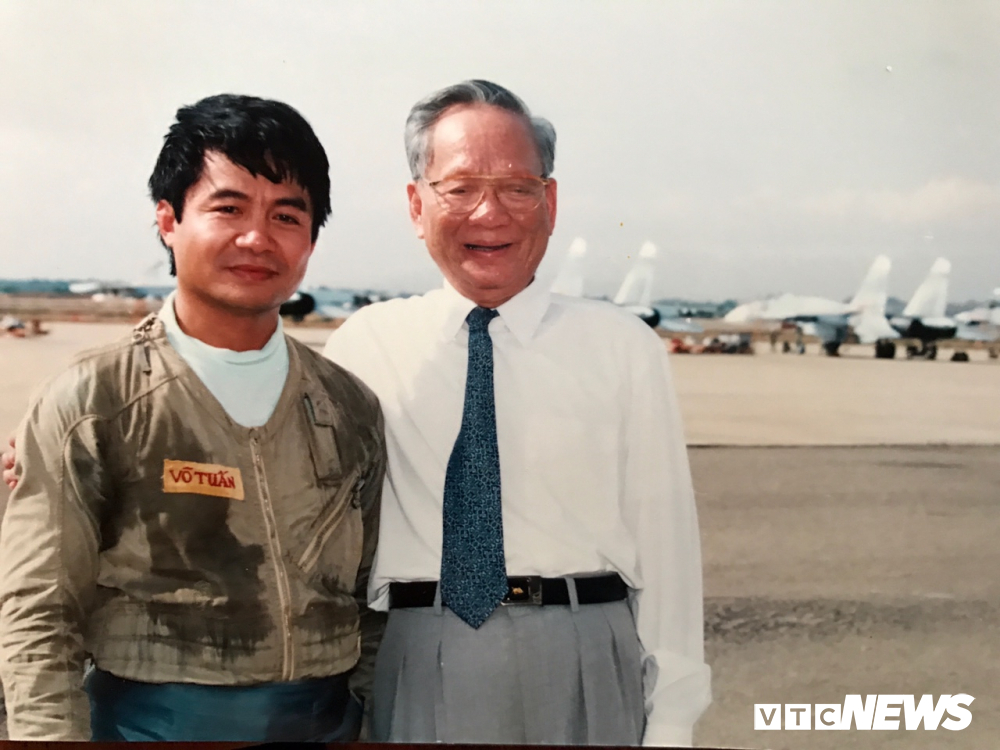 ngay truyen thong bo doi phi cong tro chuyen voi thuong tuong phi cong vo van tuan