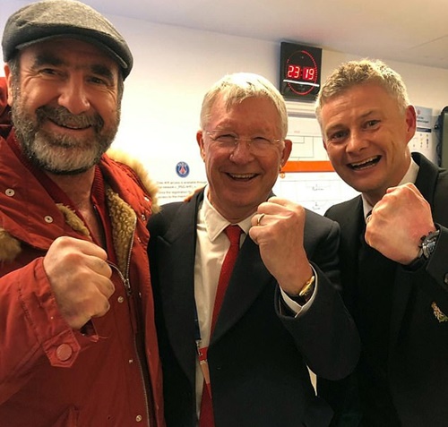 ferguson va cantona vao phong thay do chia vui voi solskjaer