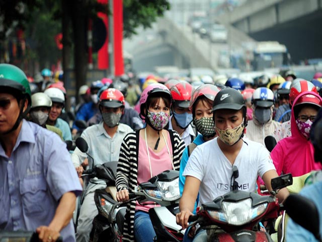 ha noi cam xe may duong le van luong hoac nguyen trai dan di duong nao