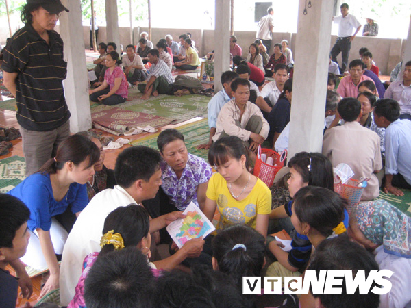 vong bao oan o chua ba vang su xuyen tac ve hien tuong vong nhap va oan gia trai chu