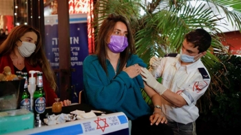 Đối phó dịch COVID-19: Việt Nam khôn ngoan, Israel thông minh