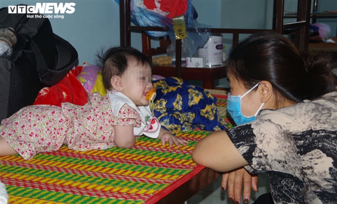 Ảnh: Khi những cán bộ khu cách ly ở Bạc Liêu kiêm luôn bảo mẫu - 6