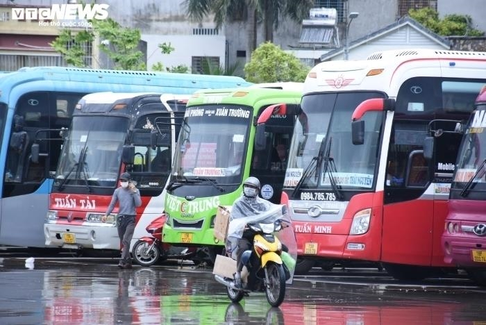 Xăng dầu vẫn ‘nóng’, cần giảm thêm thuế - 1