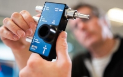 mu a gia i f1 bo sung 2 cha ng dua ho i ho p cho cha ng ha no i