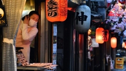 COVID-19: Hòn đảo Nhật Bản nhận "bài học xương máu" vì gỡ phong tỏa quá sớm