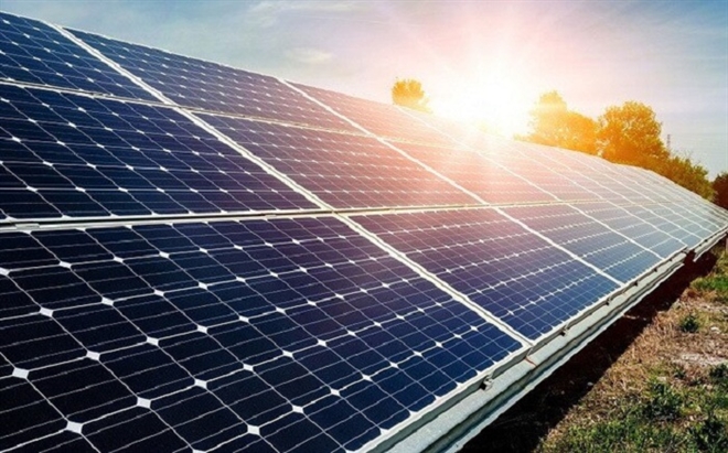 Sẽ đấu thầu để lựa chọn nhà cung cấp điện mặt trời - 1