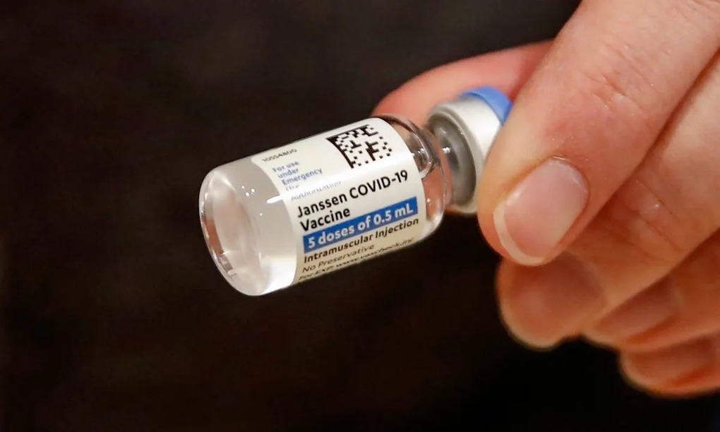Hơn 135 triệu ca Covid-19, EU điều tra nguy cơ vaccine Johnson &amp; Johnson gây đông máu
