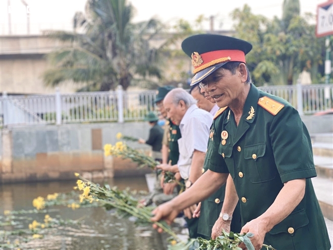 Cựu đặc công kể chuyện đối đầu cá sấu ăn thịt người, bảo vệ cầu Rạch Chiếc - 8