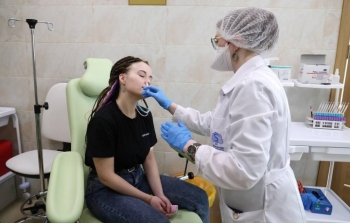 Nga đăng ký vaccine ngừa COVID-19 dạng xịt mũi đầu tiên trên thế giới