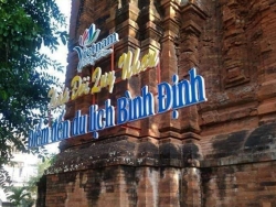 khoan thap ngan nam tuoi de treobien quang cao di tich